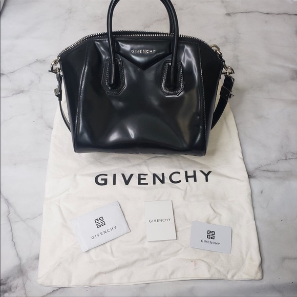 Givenchy Handbags - ❗️Givenchy Bag❗️